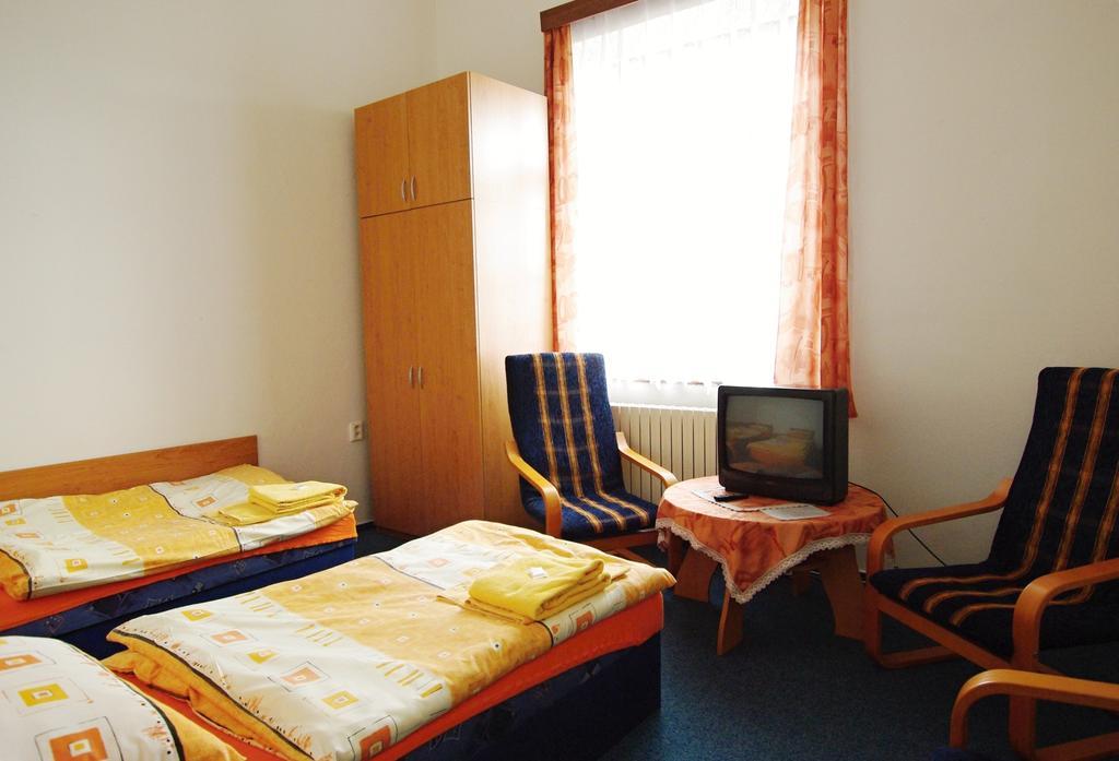 Koleje Zamecek Hotel Lednice Cameră foto